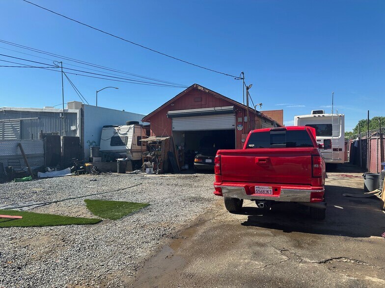 4414 E Belmont Ave, Fresno, CA à vendre - Photo de l’immeuble – Image 3 sur 8