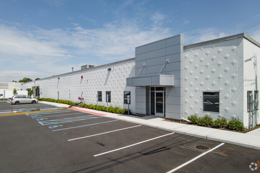 240-250 Moonachie Ave, Moonachie, NJ à louer - Photo principale – Image 1 sur 3