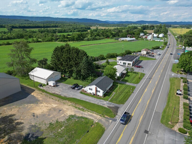 1301 Benner Pike, State College, PA à vendre - Photo de l’immeuble – Image 3 sur 41
