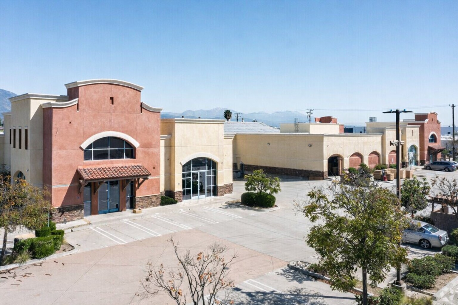 4441 Baldwin Ave, El Monte, CA à louer Photo principale– Image 1 sur 12