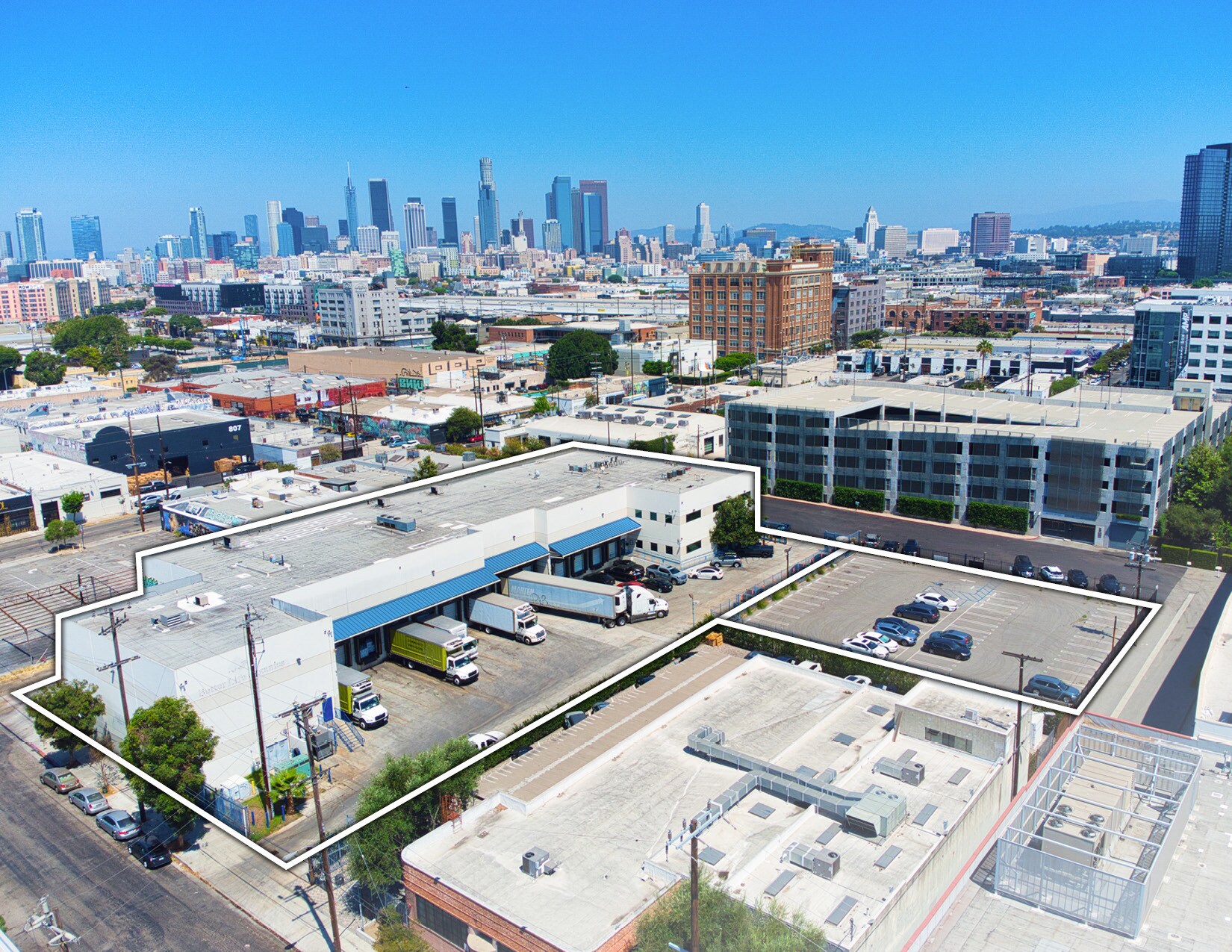 2020 E 7th Pl, Los Angeles, CA à vendre Photo de l’immeuble– Image 1 sur 16