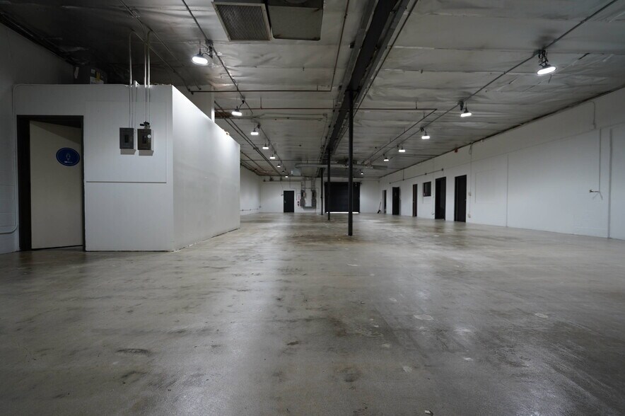 144 E Santa Clara St, Arcadia, CA à louer - Photo de l’immeuble – Image 3 sur 23