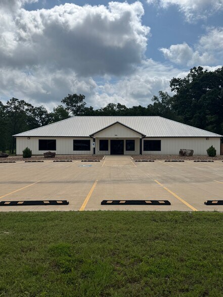 5101 FM 58, Lufkin, TX à vendre - Photo principale – Image 1 sur 16
