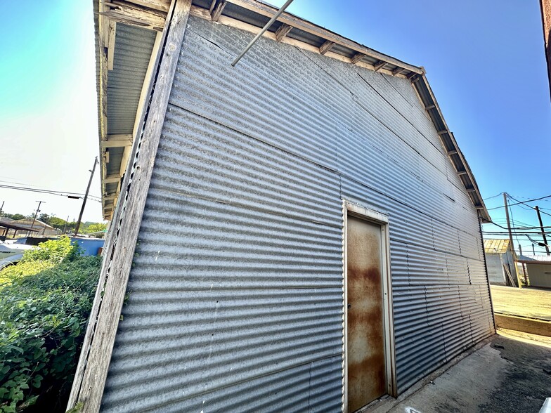 400 Echo st, Graham, TX à vendre - Photo de l’immeuble – Image 2 sur 7