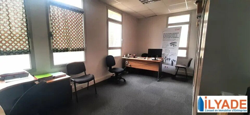 Bureau dans Aix-en-Provence à louer - Photo intérieure – Image 3 sur 7