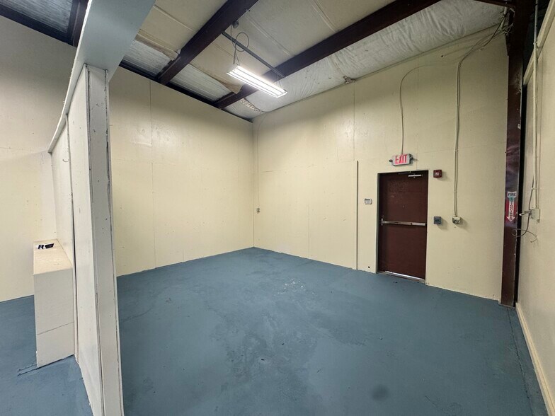 2385 Corbett St, Jacksonville, FL à louer - Photo de l’immeuble – Image 3 sur 29
