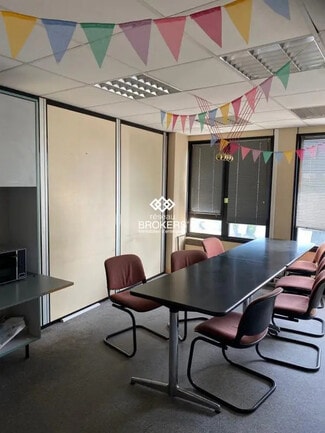 Plus de détails pour Bureau à vendre