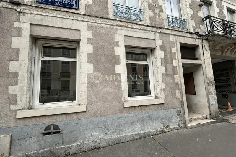 Local commercial dans Orléans à louer Photo de l’immeuble– Image 1 sur 13