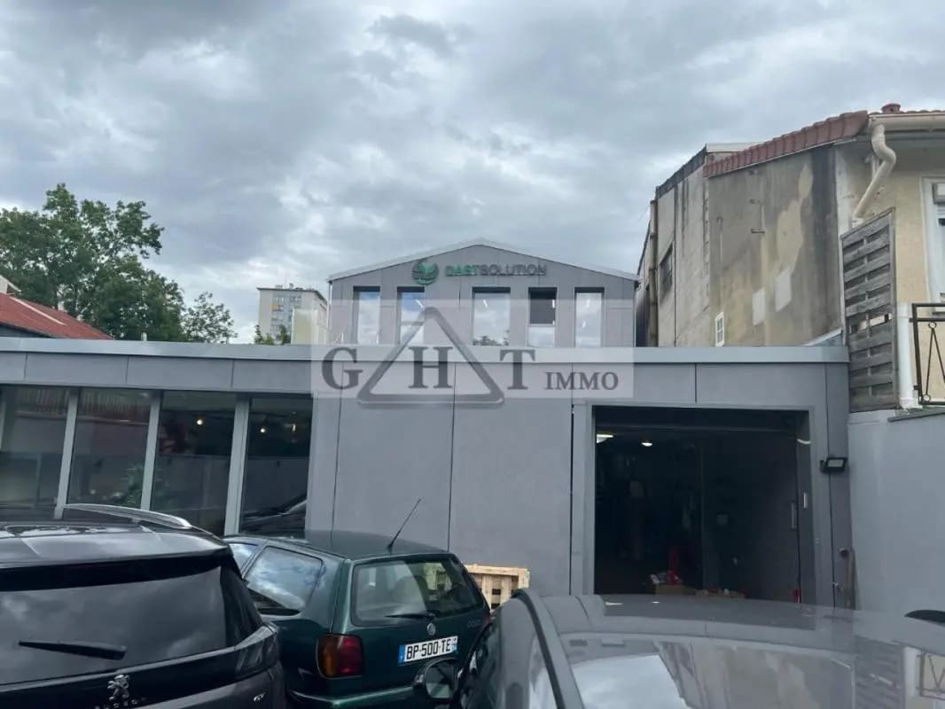 Industriel/Logistique dans Créteil à vendre Photo de l’immeuble– Image 1 sur 19
