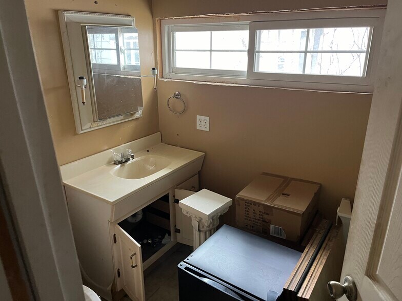 603 Main St, Sutton, WV à louer - Photo intérieure – Image 2 sur 6