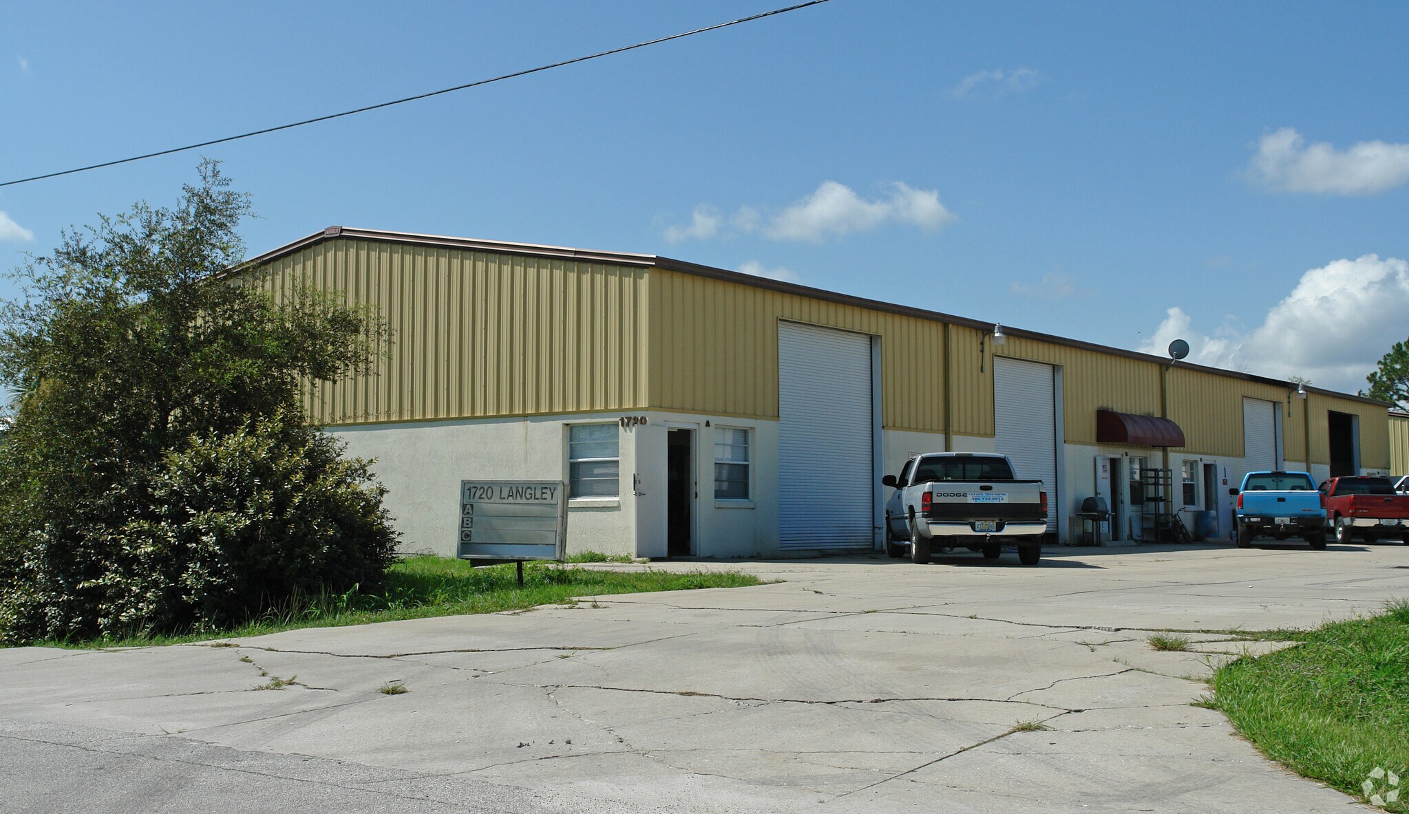 1720 Langley Ave, Deland, FL à louer Photo principale– Image 1 sur 5