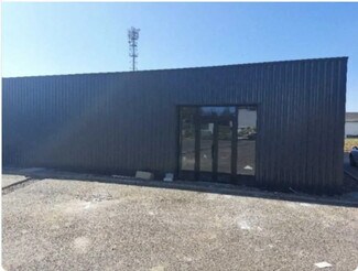 Plus de détails pour 5 Rue Maurice Ravel, Argentan - Local commercial à louer