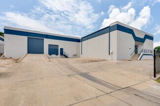 Plus de détails pour 2570 W Commerce St, Dallas, TX - Industriel/Logistique à vendre