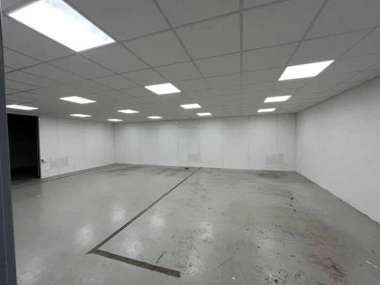 Local d’activités dans Herblay-sur-Seine à louer - Photo intérieure – Image 3 sur 9