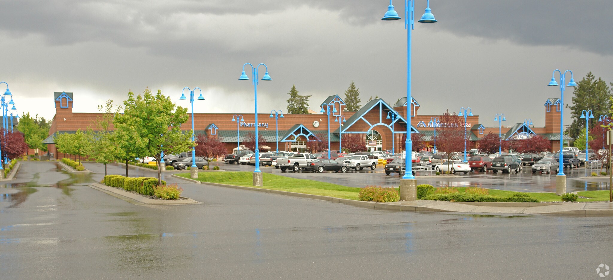 2910-3010 E 57th Ave, Spokane, WA à louer Photo principale– Image 1 sur 7