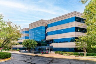 Plus de détails pour 1801 Robert Fulton Dr, Reston, VA - Bureau à vendre