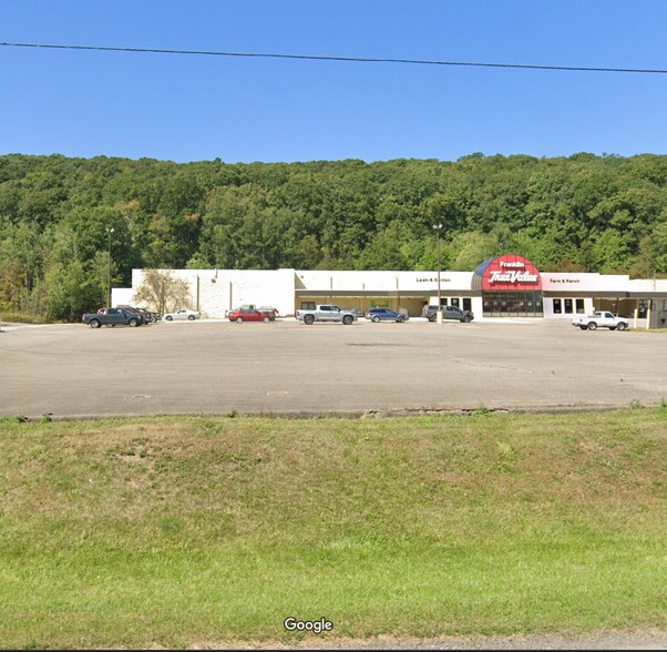 767 Allegheny Blvd, Franklin, PA à louer - Photo de l’immeuble – Image 2 sur 2