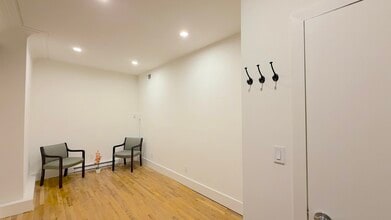 16 E 41st St, New York, NY à louer Photo intérieure– Image 2 sur 4