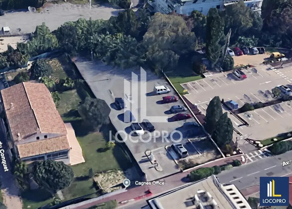 Terrain dans Cagnes-sur-Mer à louer Photo principale– Image 1 sur 4