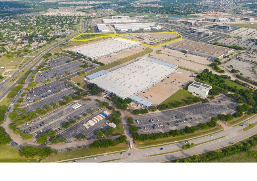 201 W Howard Ln, Austin, TX à louer - Photo de l’immeuble – Image 3 sur 5