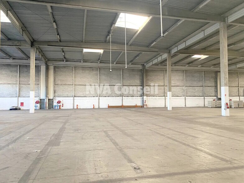 Industriel/Logistique dans SAINT-OUEN-L'AUMONE à louer - Photo de l’immeuble – Image 1 sur 10