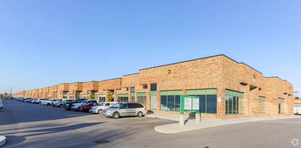 6730 Davand Dr, Mississauga, ON à louer - Photo principale – Image 1 sur 6