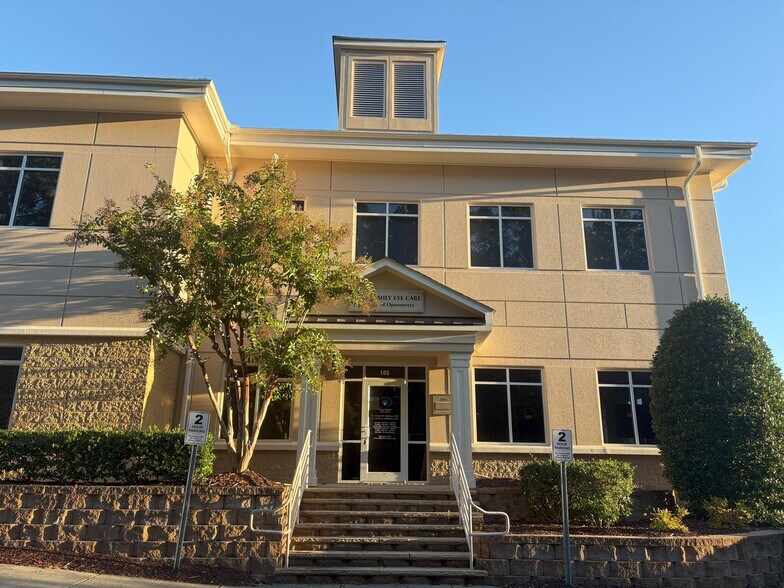 155 Parkway Office Ct, Cary, NC à vendre - Photo de l’immeuble – Image 2 sur 7