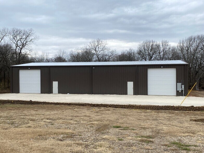 6585 N FM 1417, Denison, TX à louer - Photo de l’immeuble – Image 2 sur 3