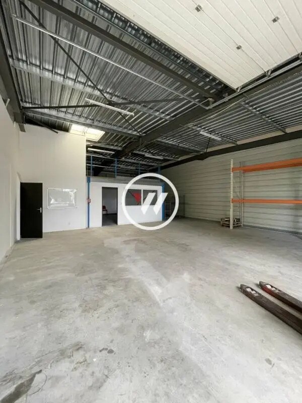 Bureau dans Roquefort-la-Bédoule à louer Photo intérieure– Image 1 sur 10