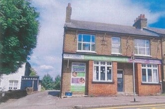 20 Sparrows Herne, Bushey à louer Photo de l’immeuble– Image 1 sur 1