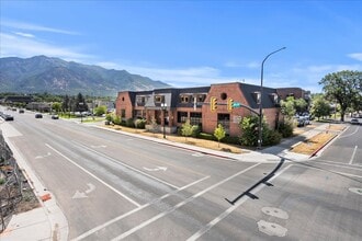 205 26th St, Ogden, UT à louer Photo intérieure– Image 2 sur 19