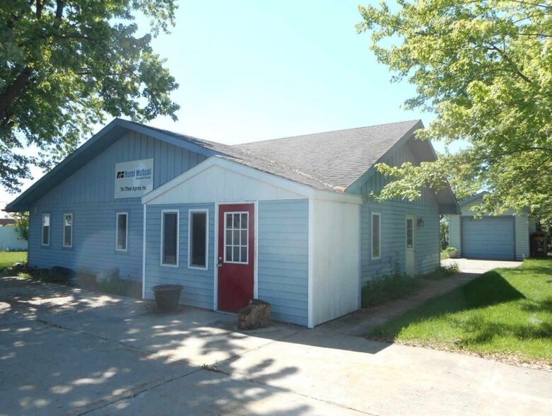 W2745 County Road D, Elkhorn, WI à louer - Photo de l’immeuble – Image 2 sur 3