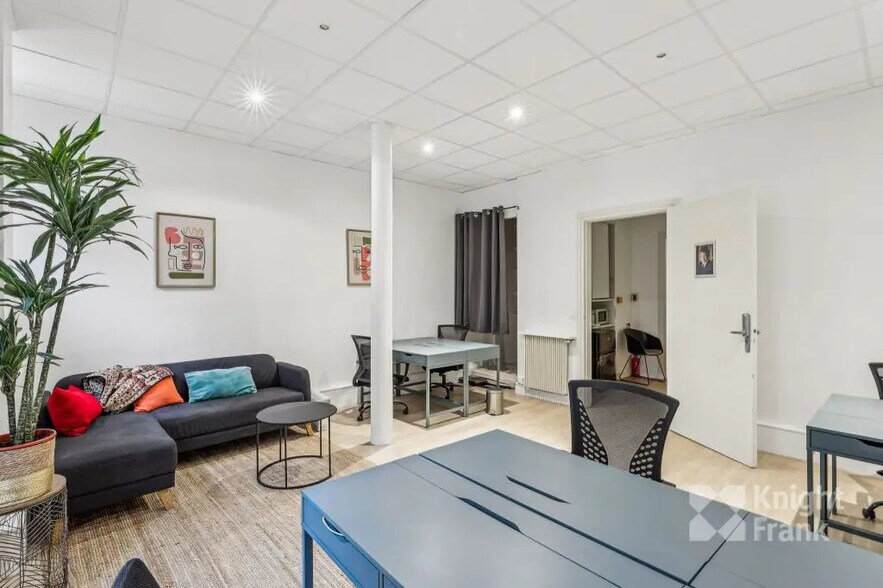 81 Rue De Monceau, Paris à louer - Photo de l’immeuble – Image 2 sur 9