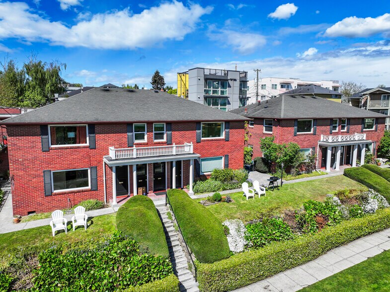 710 N 41st St, Seattle, WA à vendre - Photo de l’immeuble – Image 1 sur 16
