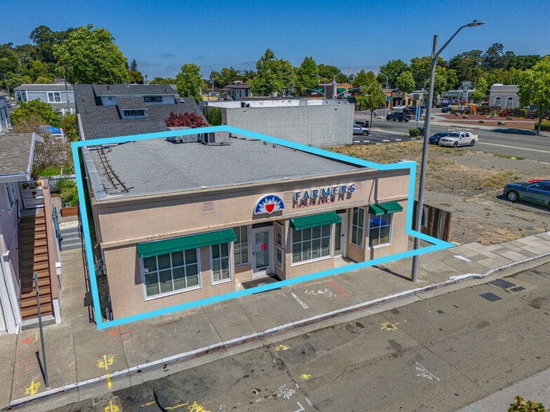2220 Pear St, Pinole, CA à louer - Photo de l’immeuble – Image 2 sur 8