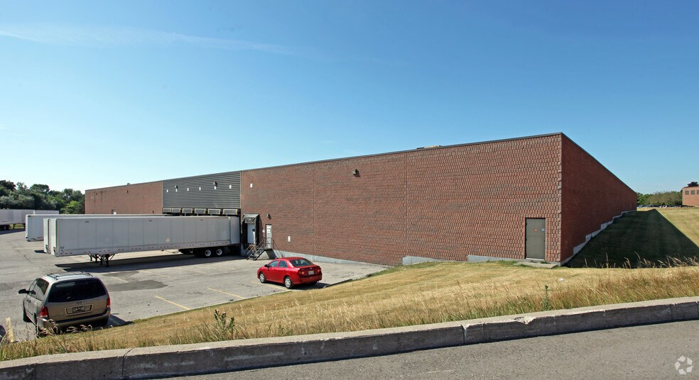 7 Rimini Mews, Mississauga, ON à louer - Photo de l’immeuble – Image 3 sur 3
