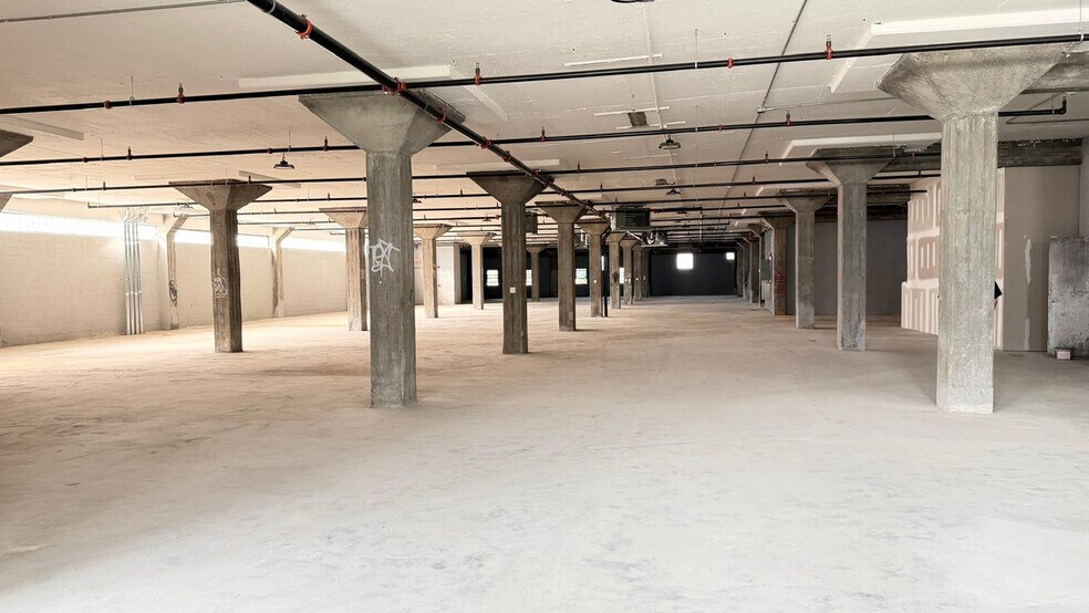 815 E 135th St, Bronx, NY à vendre - Photo intérieure – Image 3 sur 7