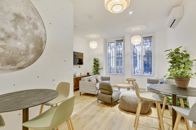 Plus de détails pour 31 Cite D'Antin, Paris - Bureau à louer