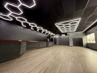 Plus de détails pour 1711 N Clinton Ave, Rochester, NY - Local commercial à louer