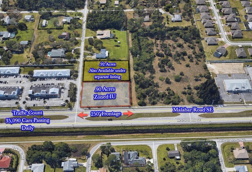110 SE Green Acre Dr, Palm Bay, FL à louer - Photo de l’immeuble – Image 2 sur 3