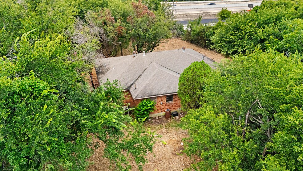 410 Ellis Ave, Red Oak, TX à louer - Photo de l’immeuble – Image 3 sur 16