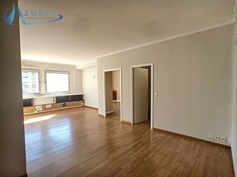 Bureau dans Nice à louer - Photo de l’immeuble – Image 3 sur 8