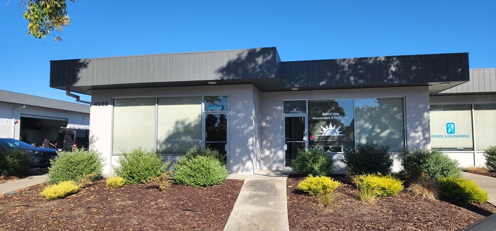 4588 Peralta Blvd, Fremont, CA à louer - Photo de l’immeuble – Image 3 sur 8