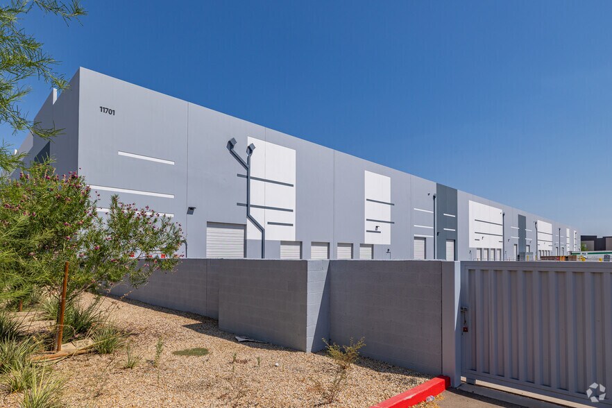 11701 N 132nd Ave, Surprise, AZ à louer - Photo de l’immeuble – Image 3 sur 7