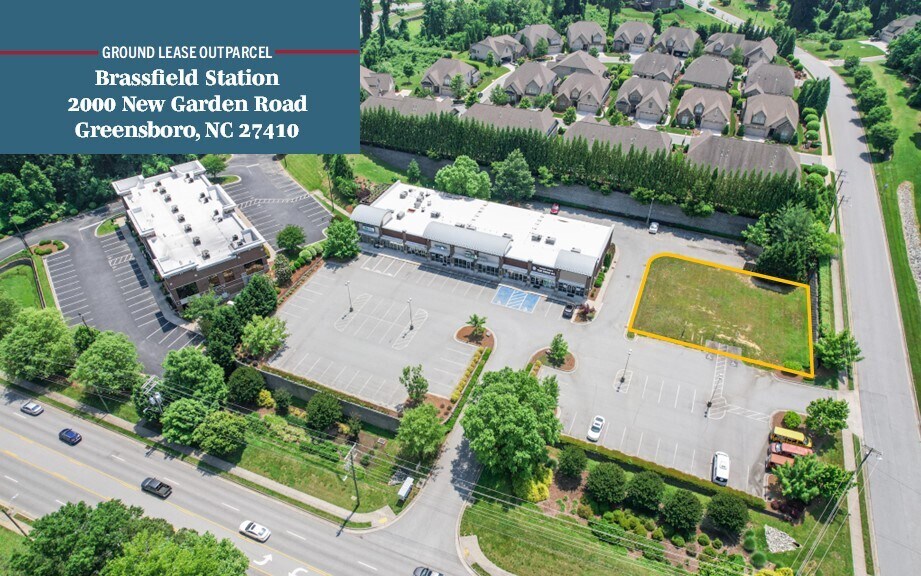 2002 New Garden Rd, Greensboro, NC à louer - Photo principale – Image 1 sur 1