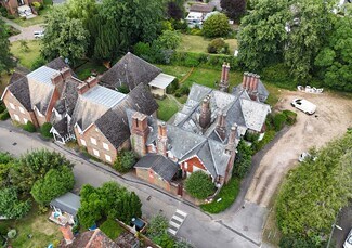 Plus de détails pour Main Rd, Crawley - Bureau à louer