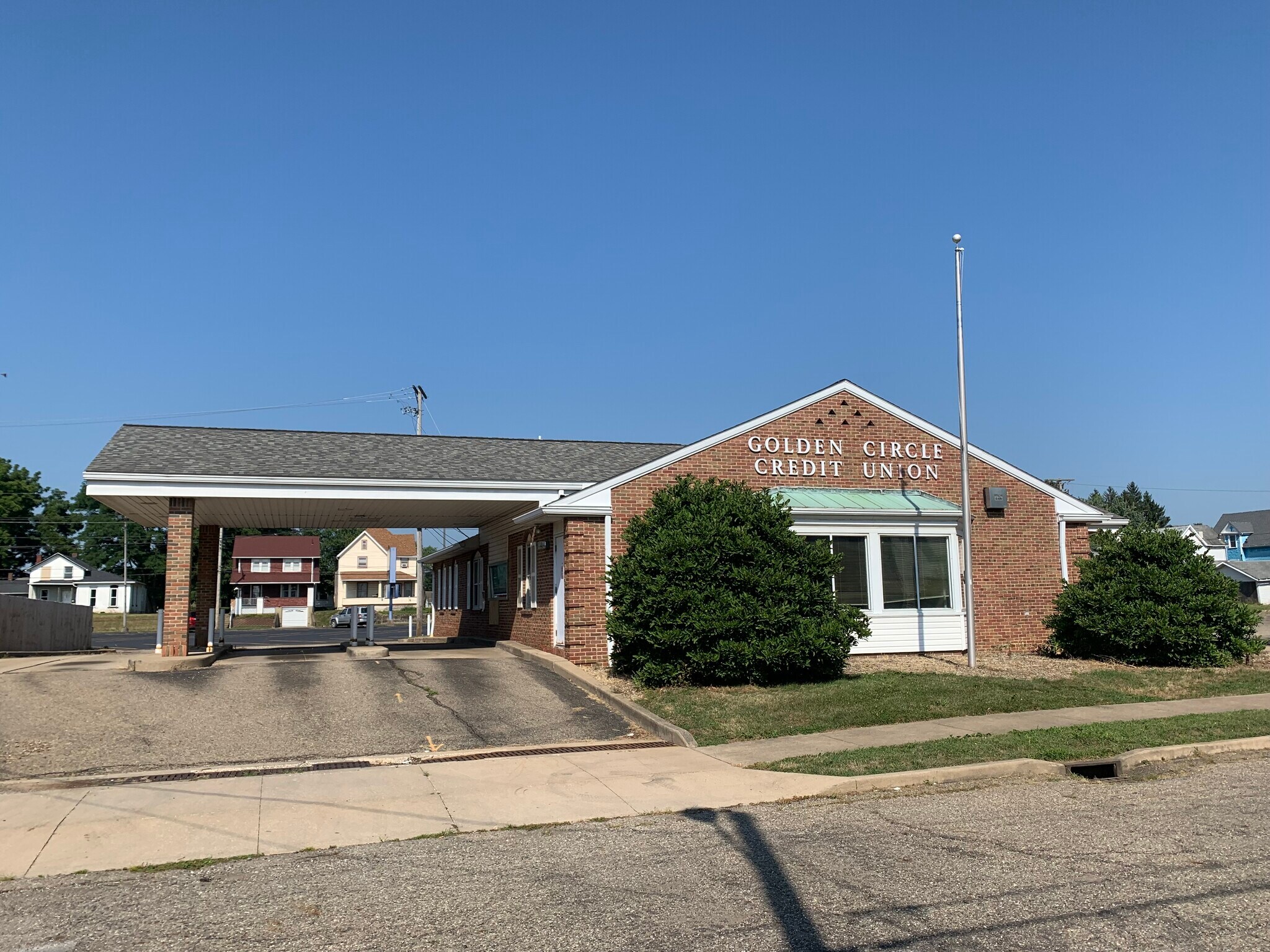 1215 Greenfield Ave SW, Canton, OH à vendre Photo principale– Image 1 sur 7