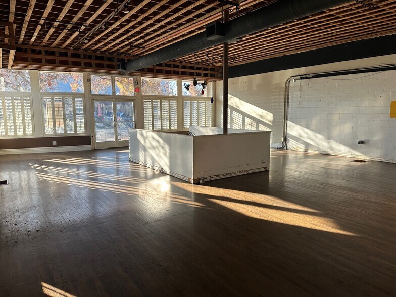 184-186 S K St, Livermore, CA à louer - Photo de l’immeuble – Image 3 sur 5