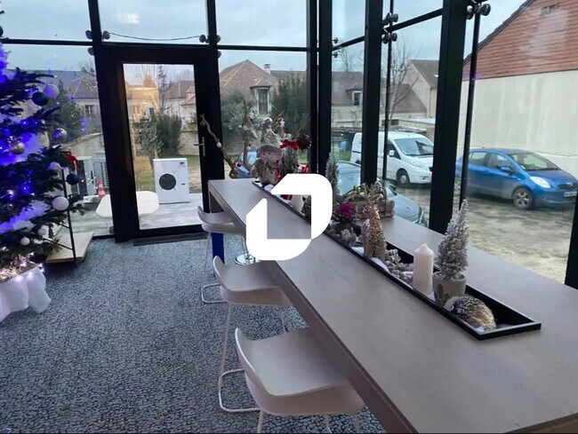 Plus de détails pour Bureau à vendre