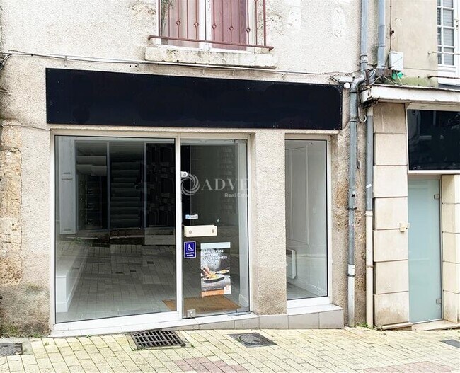 Plus de détails pour Local commercial à louer